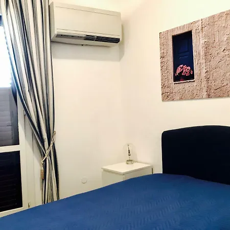 Lo Spasimo Dentro Casa